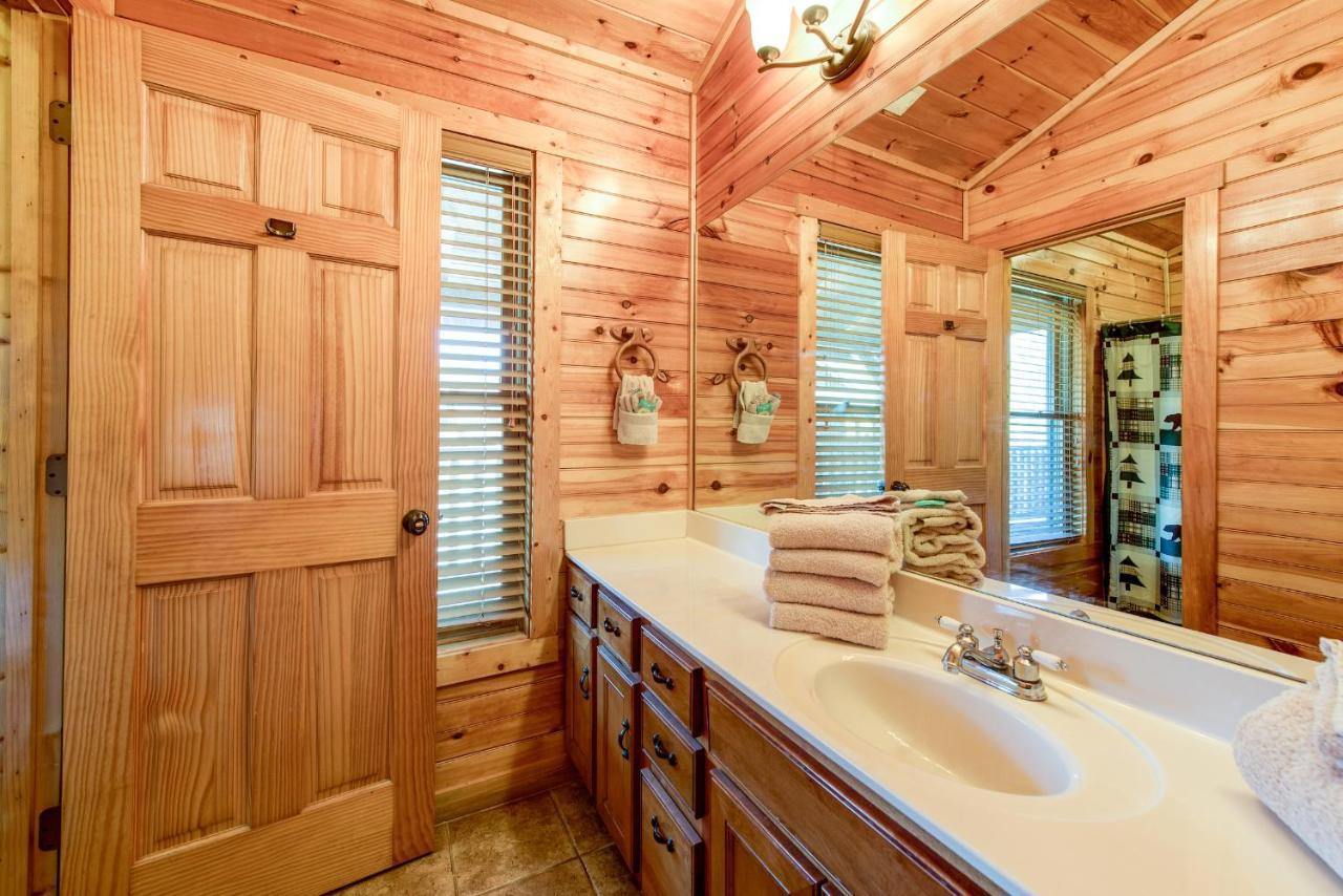Hemlock Inn Гатлинбург Экстерьер фото